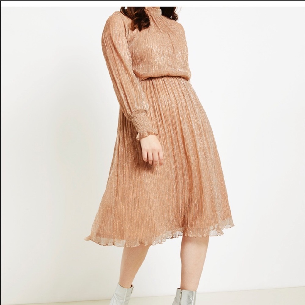 SOLD ❌rose gold shimmer dress